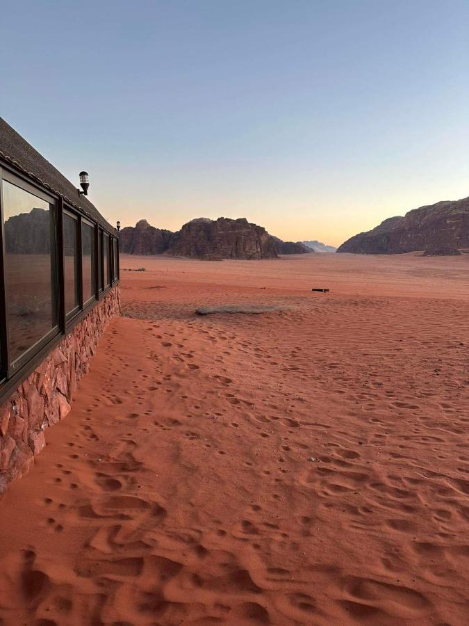 Hôtel Rotana Camp à Wadi Rum Extérieur photo