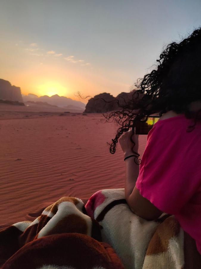 Hôtel Rotana Camp à Wadi Rum Extérieur photo