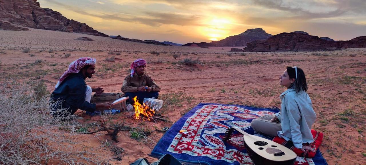 Hôtel Rotana Camp à Wadi Rum Extérieur photo