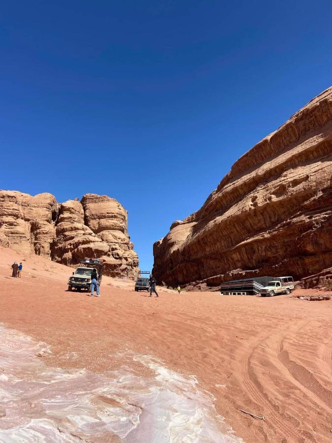 Hôtel Rotana Camp à Wadi Rum Extérieur photo