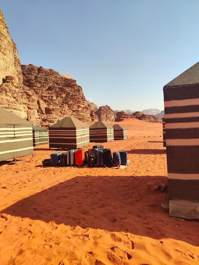 Hôtel Rotana Camp à Wadi Rum Extérieur photo