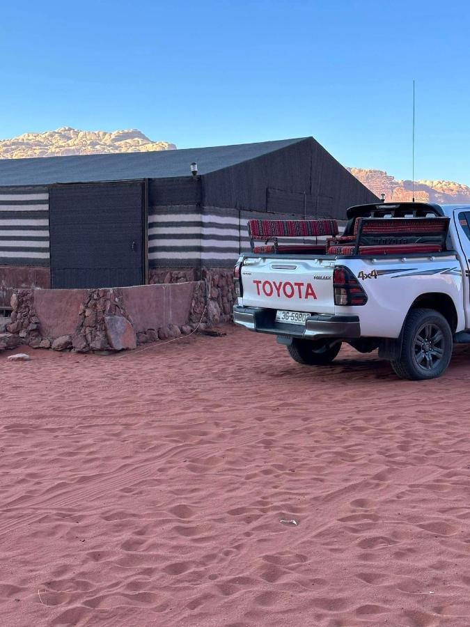 Hôtel Rotana Camp à Wadi Rum Extérieur photo
