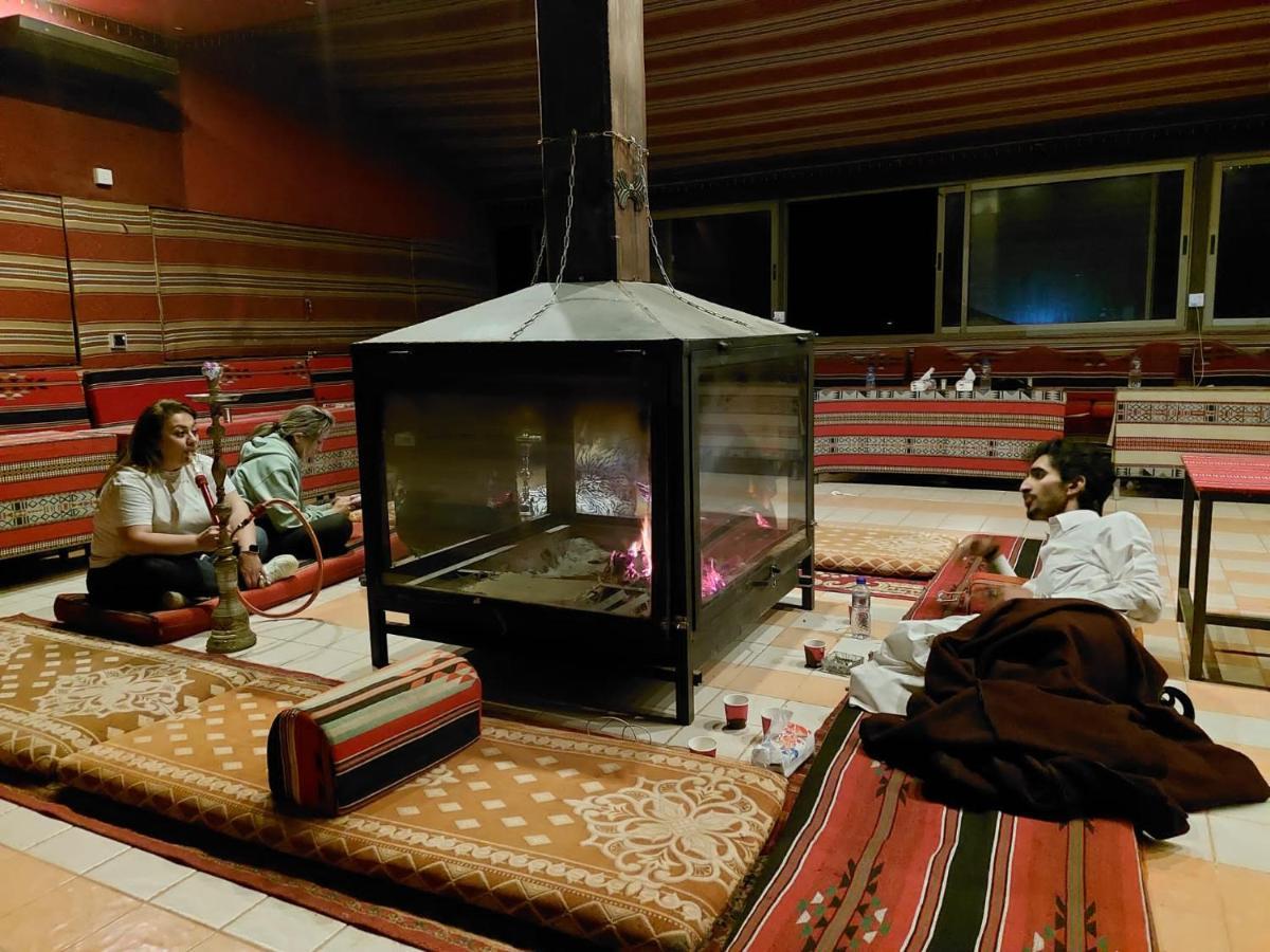 Hôtel Rotana Camp à Wadi Rum Extérieur photo