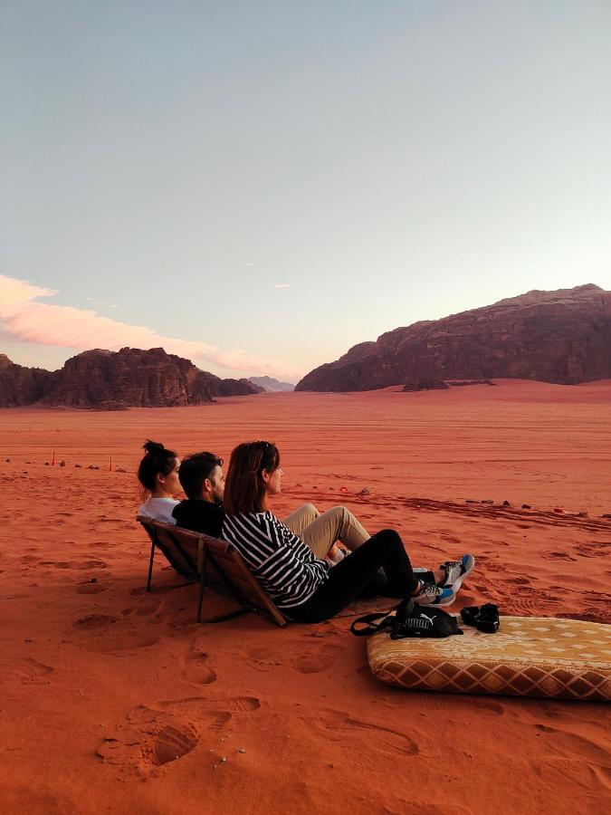 Hôtel Rotana Camp à Wadi Rum Extérieur photo