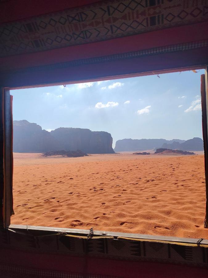 Hôtel Rotana Camp à Wadi Rum Extérieur photo