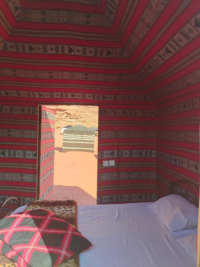 Hôtel Rotana Camp à Wadi Rum Extérieur photo