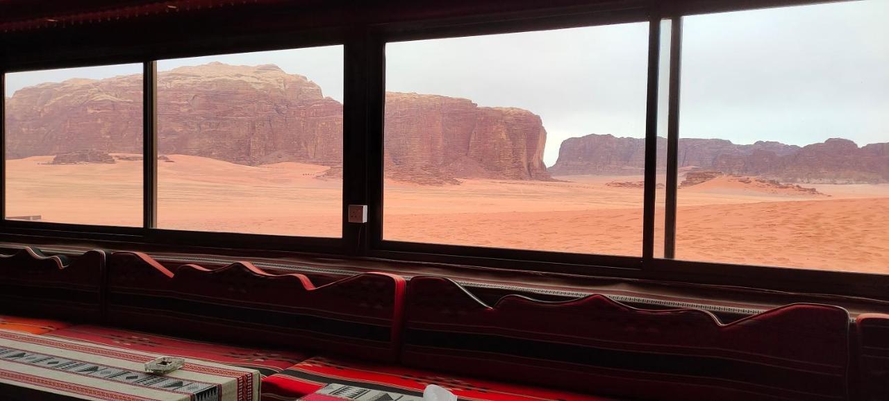 Hôtel Rotana Camp à Wadi Rum Extérieur photo